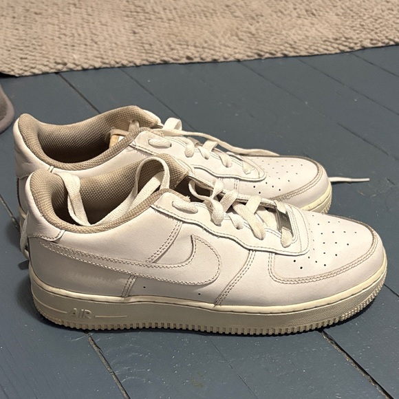 Nike Shoes - Nike Air Force 1 sneakers